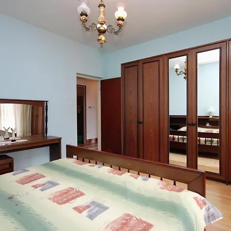 Apartment Brna 9187A *