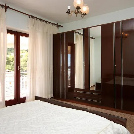 Apartment Brna 9187A * Brna